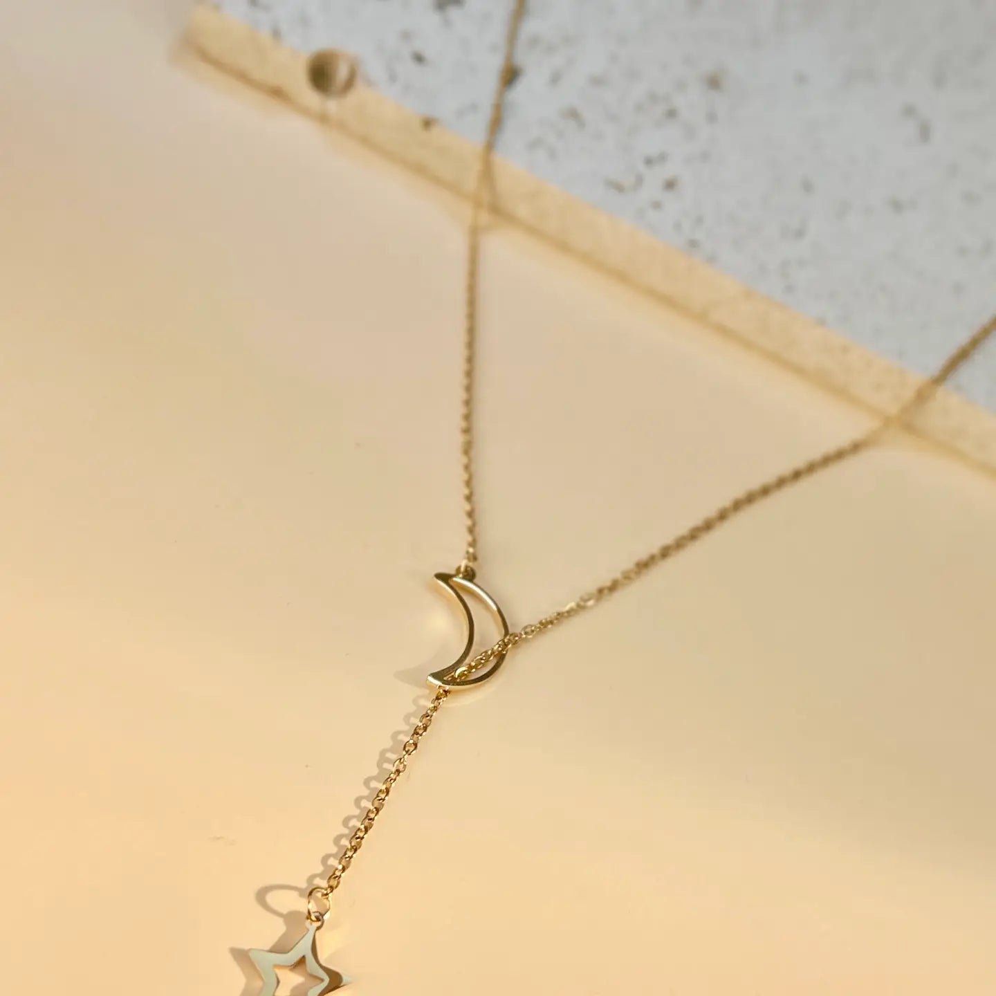 Collana in acciaio inossidabile Pendente Luna e Stella.