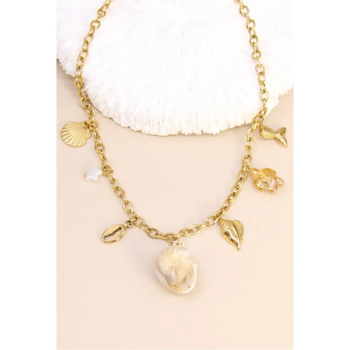 Collana Charms Marini – Acciaio Inossidabile Dorato & Conchiglie.