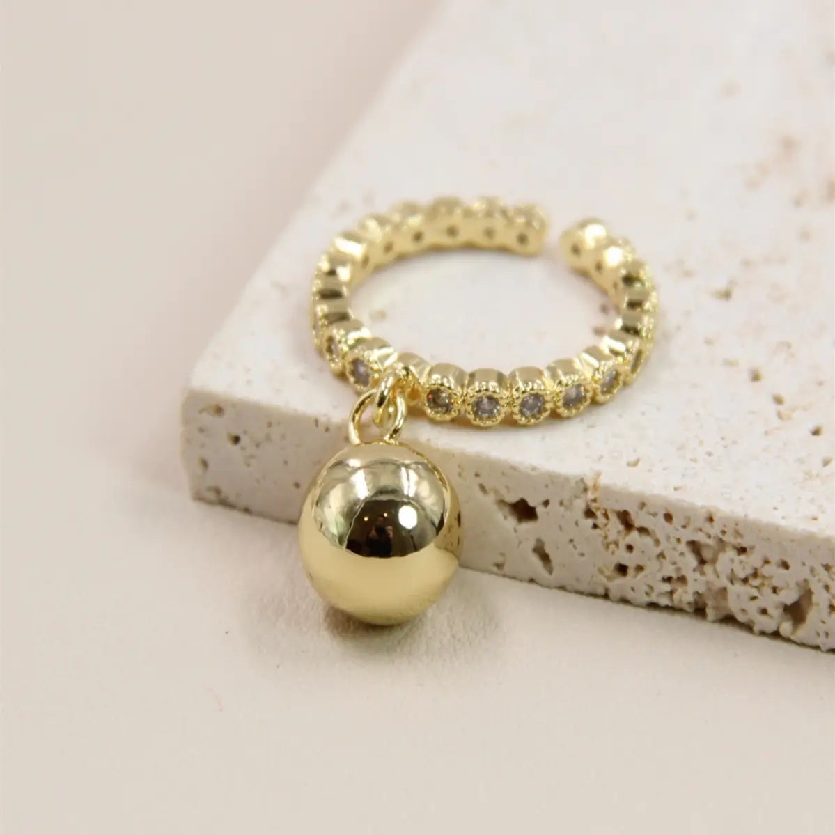 Anello Regolabile con Ciondolo Strass in Acciaio Inossidabile.