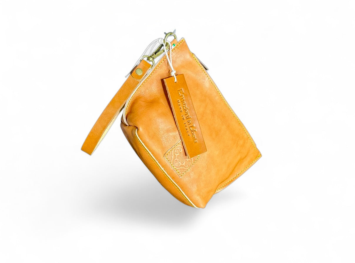 POCHETTE IN PELLE
