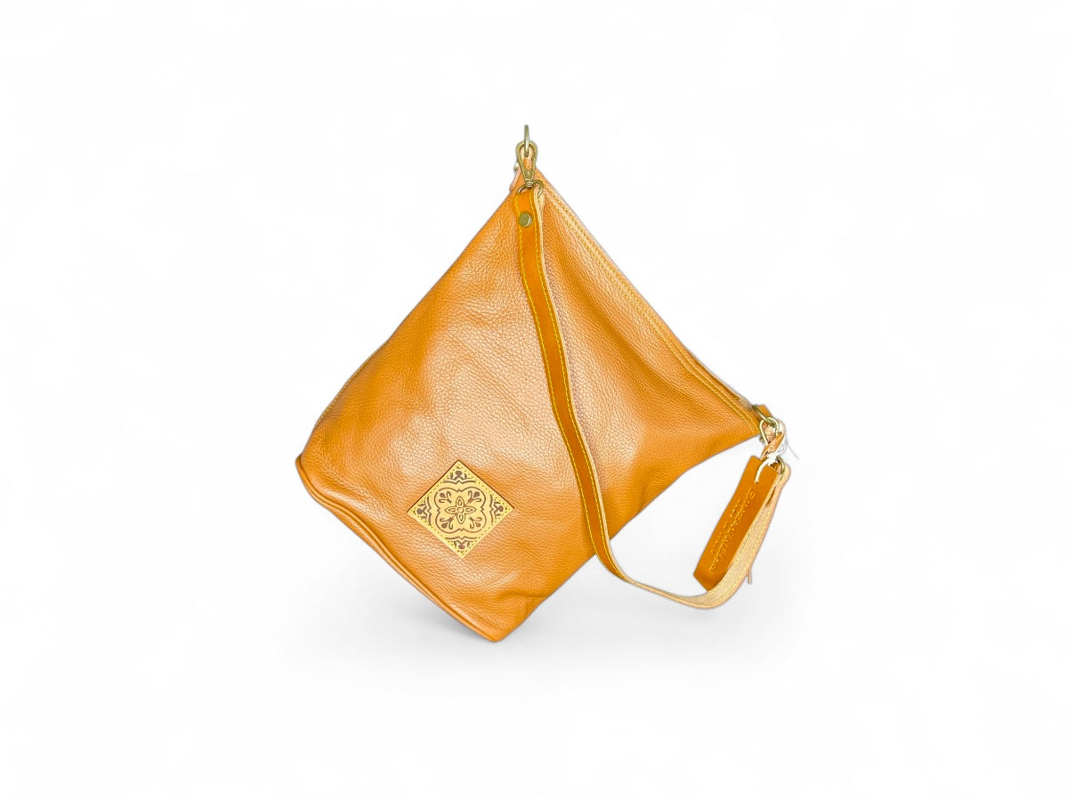 BORSA BUCKET IN PELLE